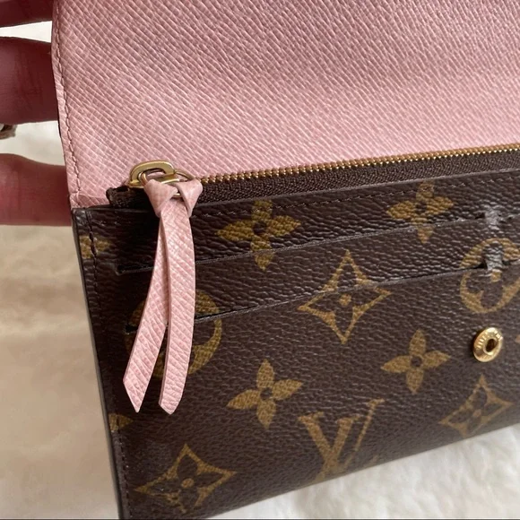Louis Vuitton Emilee Wallet - Picture 13 of 15